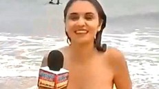 Hi hữu sự cố nữ MC xinh đẹp bị tụt bikini trên sóng trực tiếp