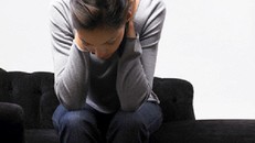 Người mẹ tâm thần vì gã chồng vũ phu, giết chết con còn trong bụng