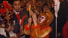 Dân Hong Kong nháo nhác vì thầy phong thủy phán năm Bính Thân