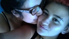 Nữ sinh đồng tính gốc Việt tự sát cùng người yêu bằng súng