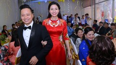 Đi siêu xe chục tỷ ở đám hỏi, chồng Á hậu Ngô Trà My giàu cỡ nào?