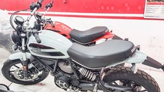'Soi' mô tô giá mềm nhất nhà Ducati mới xuất hiện tại Việt Nam
