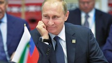 Putin rút quân khỏi Syria: Giờ ai mới là người sa lầy?
