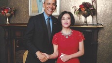 Diễn viên Lưu Hiểu Khánh khoe ảnh thân mật bên Tổng thống Obama