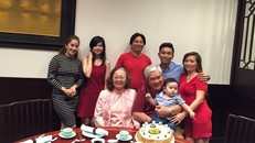 Gia thế 'khủng, tiếng tăm' tại Sài Gòn của nhà chồng Khánh Thi