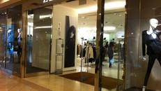 Nhóm du khách Việt bị Singapore phạt 31 tháng tù vì trộm cắp