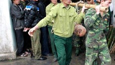 Hải Phòng: Phát hiện 3 quả bom tại cơ sở thu mua sắt vụn