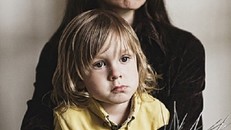 Loạt ảnh cảnh báo cha mẹ về sai lầm trong cách dạy con