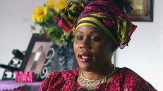 Người phụ nữ xuất hiện tại đám tang chính mình để vạch mặt chồng