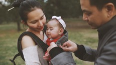 Kim Hiền cùng chồng Việt kiều kỷ niệm 5 năm ngày 8/3 'định mệnh'