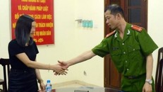 Công an bị tố nhổ nước bọt công khai xin lỗi người dân