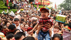 Chúng ta đang lạm dụng văn hóa tín ngưỡng thờ cúng vua Hùng