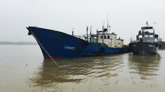 Bắt tàu Trung Quốc xâm phạm chủ quyền trên biển Việt Nam