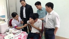 Nam sinh chết sau tiêm vắc xin sởi do xuất huyết não?