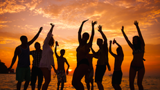 Vì sao thời gian trôi nhanh hơn khi ta vui vẻ?