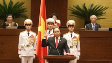 Báo chí nước ngoài nói về Thủ tướng Nguyễn Xuân Phúc