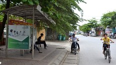 Cô gái bị bắt cóc ngay trên xe bus: Bí ẩn người đàn bà có mùi lạ