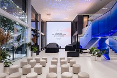 Bộ đôi SUV XC60 và Sedan S90 mới ra mắt tại không gian triển lãm Drive. Life.