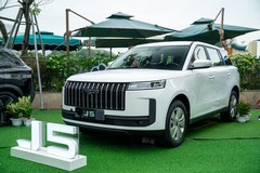 Omoda & Jaecoo Việt Nam công bố giá Jaecoo J5, ưu đãi mở bán từ 499 triệu đồng với hàng loạt ưu đãi hấp dẫn