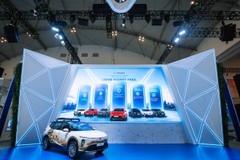 VinFast mang đến GIIAS 2026 dải ô tô điện cùng loạt chính sách hấp dẫn cho khách hàng Indonesia