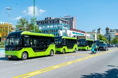 Quảng Ninh triển khai xe bus điện miễn phí đưa đón học sinh đến trường