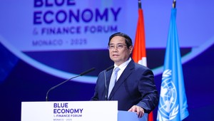 Là khách mời chính của Diễn đàn Kinh tế và Tài chính xanh, Thủ tướng Phạm Minh Chính có bài phát biểu quan trọng tại phiên toàn thể về bảo đảm quản trị và tài chính đại dương bền vững. Ảnh: VGP/Nhật Bắc.
