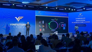 GS. Raphaël Mercier, Viện Nghiên cứu Di truyền Cây trồng Max Planck, CHLB Đức chia sẻ tại tọa đàm chiều ngày 03/12.