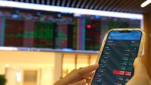 Dòng tiền 'hụt hơi', VN-Index tiếp tục giảm