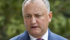 Khoảnh khắc kinh hoàng trong vụ tai nạn xe hơi của tổng thống Moldova