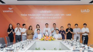 Đại diện Văn Phú và Viện Nghiên cứu & Thiết kế Kiến trúc Đại học Chiết Giang (UAD) ký kết thỏa thuận hợp tác chiến lược ngày 3/6.