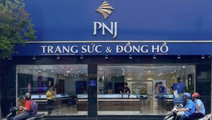 Chỉ trong 3 phiên giao dịch, cổ phiếu PNJ bốc hơi gần 20% giá trị, “thổi bay” khoảng 6.200 tỷ đồng vốn hóa.
