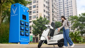 Các dòng xe máy điện đổi pin của VinFast với nhiều ưu điểm vượt trội về công năng sẽ giúp người dân yên tâm chuyển đổi xanh.