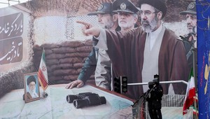 Iran khẳng định lập trường cứng rắn về hạt nhân và tên lửa