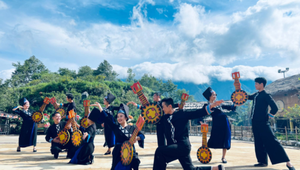 Bản Mây mang đến chiều sâu văn hóa cho chuyến đi và là lời giải cho bài toán làm du lịch hài hòa giữa bảo tồn văn hóa vùng cao và tạo sinh kế cho người dân.