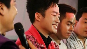Tùng Dương đặt câu hỏi cho một thế hệ: "Nếu cả đời không rực rỡ thì sao?"