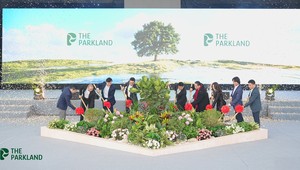 Đại diện đơn vị phát triển và nhà thầu thực hiện nghi lễ động thổ Dự án The Parkland