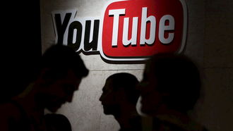 Góc khuất đằng sau những người kiếm tiền trên YouTube