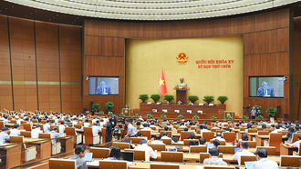 Quang cảnh phiên họp