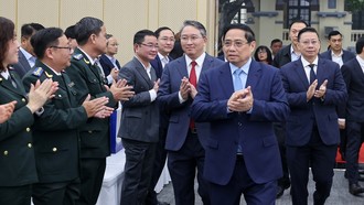 Thủ tướng Phạm Minh Chính: Chuyển từ “quản lý bằng pháp luật” sang “kiến tạo thể chế phát triển”