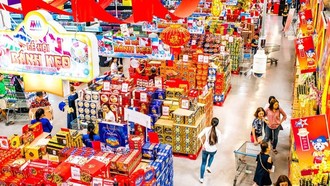 Thủ tướng yêu cầu khẩn trương khắc phục hậu quả thiên tai, phục hồi sản xuất kinh doanh, đẩy mạnh tiêu dùng, phục vụ nhu cầu Tết của nhân dân