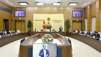 Phiên họp thứ 52 của Ủy ban Thường vụ Quốc hội: Bảo vệ quyền lợi người tiêu dùng trên không gian mạng