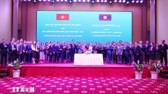 Việt Nam - Lào thắt chặt hợp tác quản lý, phát triển biên giới