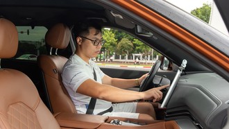 Anh Nguyễn Đức Tuấn (Hà Nội) đánh giá VF 9 rất ổn khi vận hành đường dài.