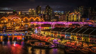 Clarke Quay (Singapore) là minh chứng sống động rằng ánh sáng tạo nên giá trị và tầm nhìn sẽ biến nhà đầu tư nhanh nhạy thành triệu phú