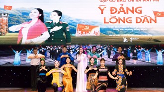 Ca sỹ Trần Bích Ngọc mong muốn mang đến những ca khúc chính luận mang màu sắc trẻ trung.