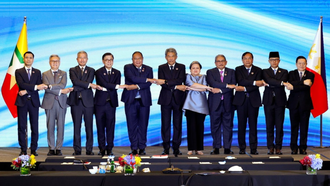 Tại Hội nghị Bộ trưởng Ngoại giao đặc biệt ngày 22/12/2025 ở Kuala Lumpur, nước Chủ tịch Malaysia đã nhấn mạnh tầm quan trọng của việc duy trì hòa bình khu vực, đồng thời kêu gọi Campuchia và Thái Lan thực hiện đầy đủ các thỏa thuận đã ký kết nhằm chấm dứt căng thẳng kéo dài tại khu vực biên giới. 