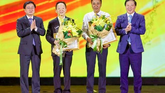 Chủ tịch Ủy ban nhân dân tỉnh Tây Ninh đã trao tặng bằng khen cho Tập đoàn T&T và cá nhân doanh nhân Đỗ Quang Hiển, Nhà sáng lập, Chủ tịch điều hành Tập đoàn T&T Group vì những đóng góp tích cực cho sự phát triển kinh tế xã hội của địa phương. 