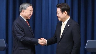 Tổng Bí thư Tô Lâm và Tổng thống Hàn Quốc Lee Jae Myung tại buổi gặp gỡ báo chí. Ảnh: Thống Nhất