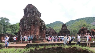 Khu đền tháp Mỹ Sơn - trung tâm tôn giáo quan trọng của vương quốc Champa với những giá trị lịch sử, văn hóa, kiến trúc nghệ thuật độc đáo.