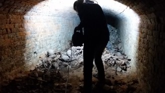 Những phận đời cơ cực nhìn từ hầm mộ thế kỷ 17